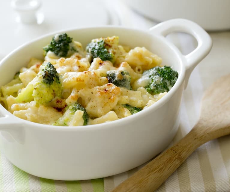 Broccoli and Cheese Pasta Bake Medium shell pasta recipes vegetarian
