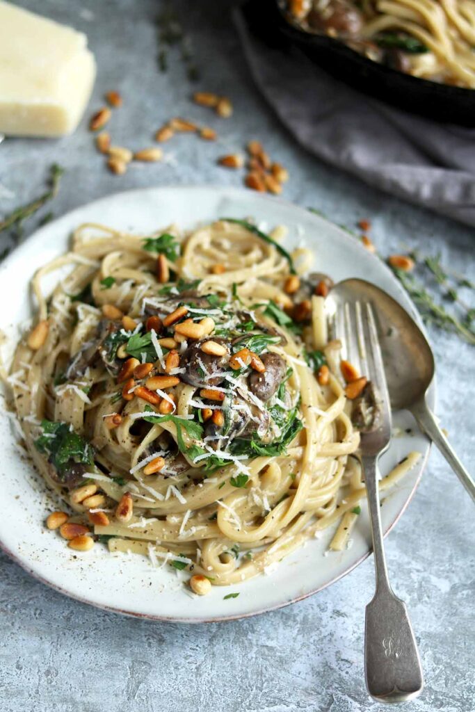 VEGETARIAN CREAMY MUSHROOM PASTA