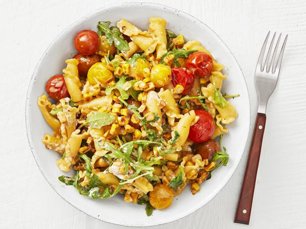 Easy vegetarian pasta using corn Vegetarian Pasta with Corn  and tomatoes