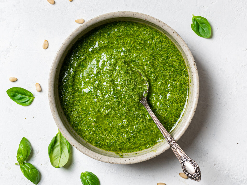 Pesto pasta vegetarian recipes: Classic Basil Pesto (Pesto alla Genovese)