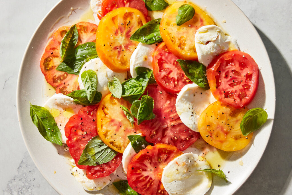 Classic Caprese Breakfast Salad