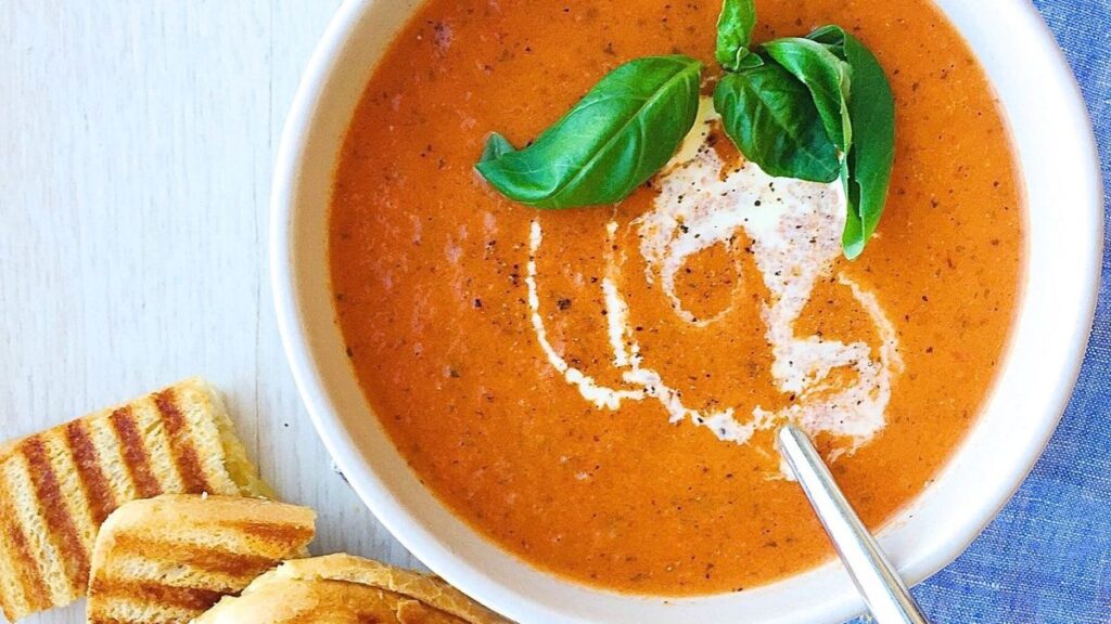 BEST Italian Vegetarian Soup Recipes Creamy Tomato and Basil Soup