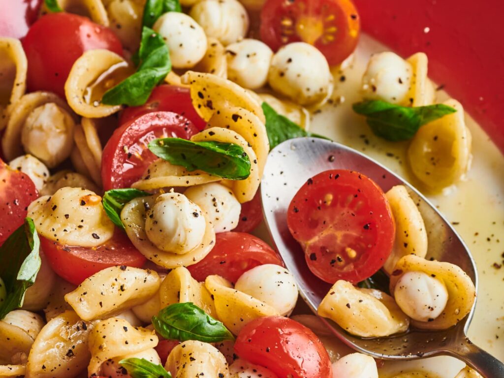 ITALIAN VEGETARIAN CROCKPOT RECIPES Classic Caprese Pasta