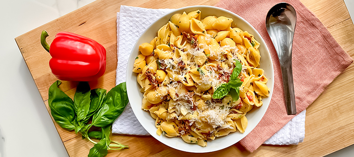 Sun-Dried Tomatoes -Red Pepper Artichoke Heart Pasta