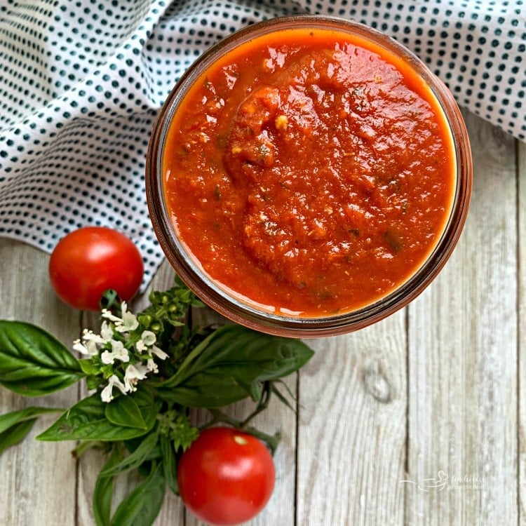 Smooth Vegetarian pasta sauce 