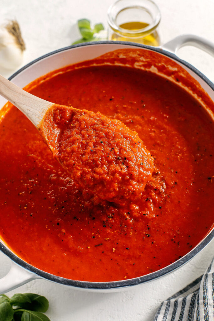 Simmer and Blend the Vegetarian pasta sauce