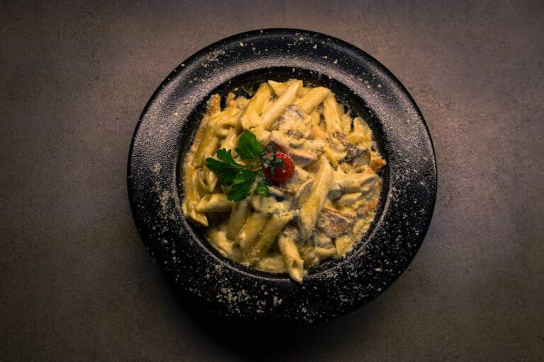 Vegetarian pasta recipes without tomato sauce